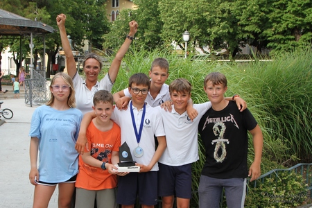Svetovni podprvak s svojim teamom (vir JK Olimpic)